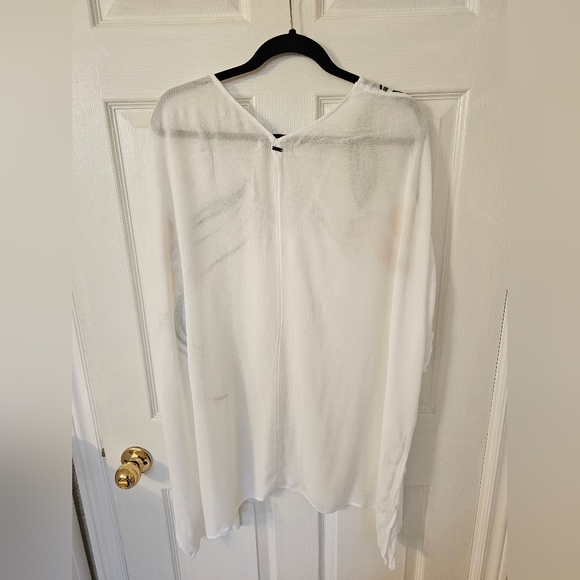 O'Neil Beach Cover Up - Picture 2 of 4